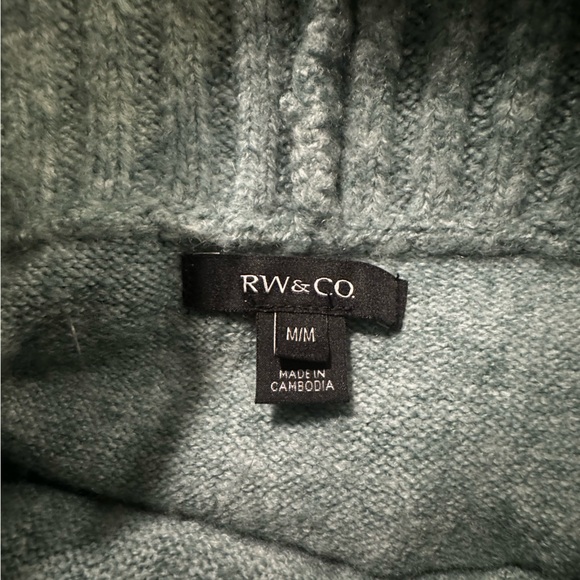 RW & co turtleneck sweater - Picture 2 of 3
